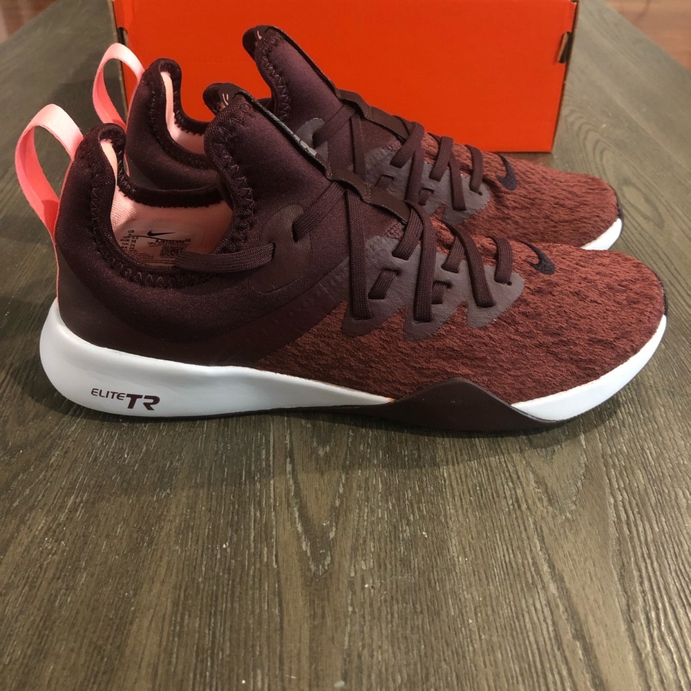 Nike Foundation Elite TR Women Running Shoes Tennis Shoes Sz 7 maroon burgundy